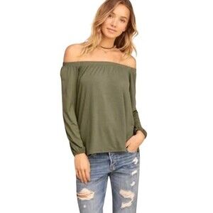 Hollister olive green on or off shoulder top size medium